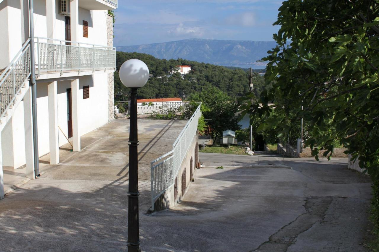 Apartments With A Parking Space Jelsa, Hvar - 8765 Jelsa  Zewnętrze zdjęcie