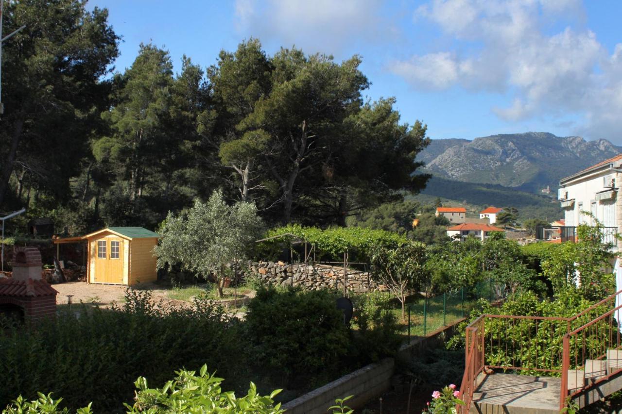 Apartments With A Parking Space Jelsa, Hvar - 8765 Jelsa  Zewnętrze zdjęcie