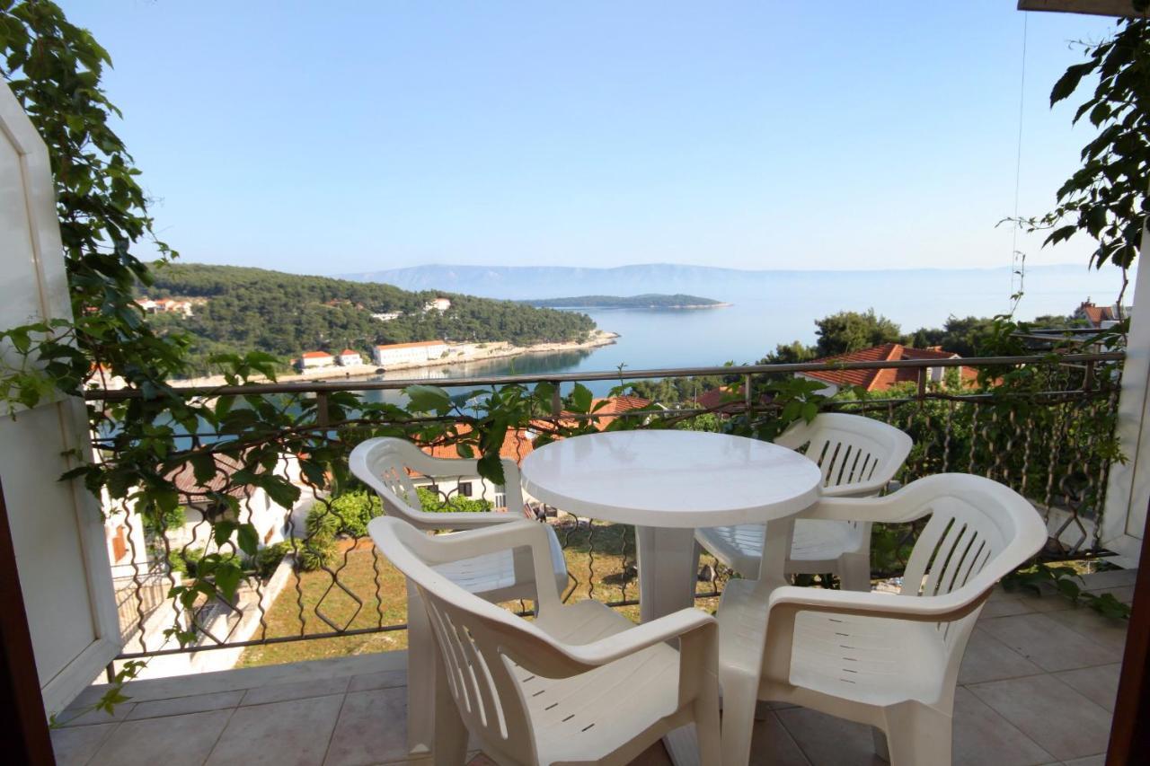 Apartments With A Parking Space Jelsa, Hvar - 8765 Jelsa  Zewnętrze zdjęcie