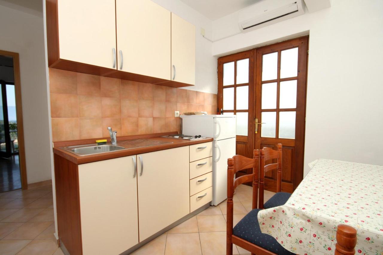 Apartments With A Parking Space Jelsa, Hvar - 8765 Jelsa  Zewnętrze zdjęcie