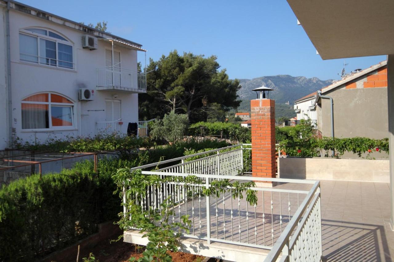 Apartments With A Parking Space Jelsa, Hvar - 8765 Jelsa  Zewnętrze zdjęcie