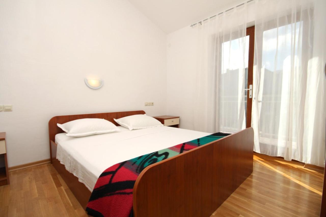 Apartments With A Parking Space Jelsa, Hvar - 8765 Jelsa  Zewnętrze zdjęcie