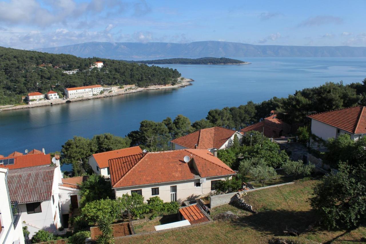 Apartments With A Parking Space Jelsa, Hvar - 8765 Jelsa  Zewnętrze zdjęcie