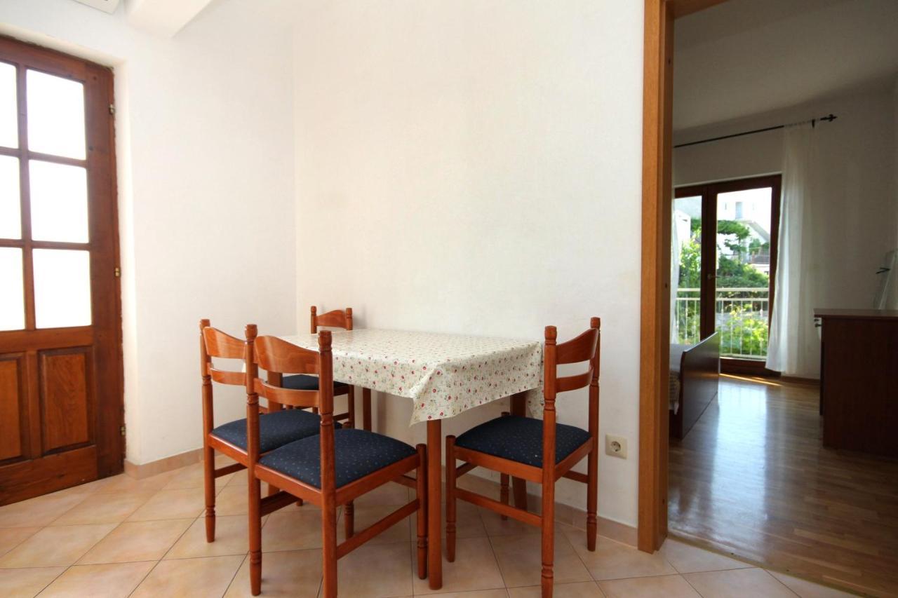 Apartments With A Parking Space Jelsa, Hvar - 8765 Jelsa  Zewnętrze zdjęcie